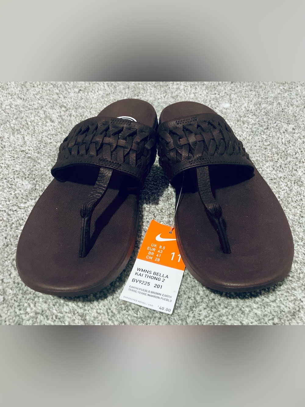 Nike Bella Kai 2 Leather Flip Flop Sandals Slippers Slides Earth Brown Size 11